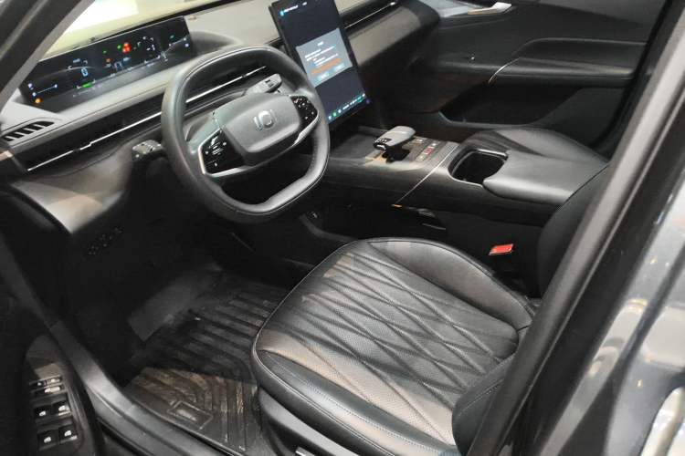 Used CHANGAN NEVO A05 2024 Truly Delicious Version 70" Beyond-Grade Edition
