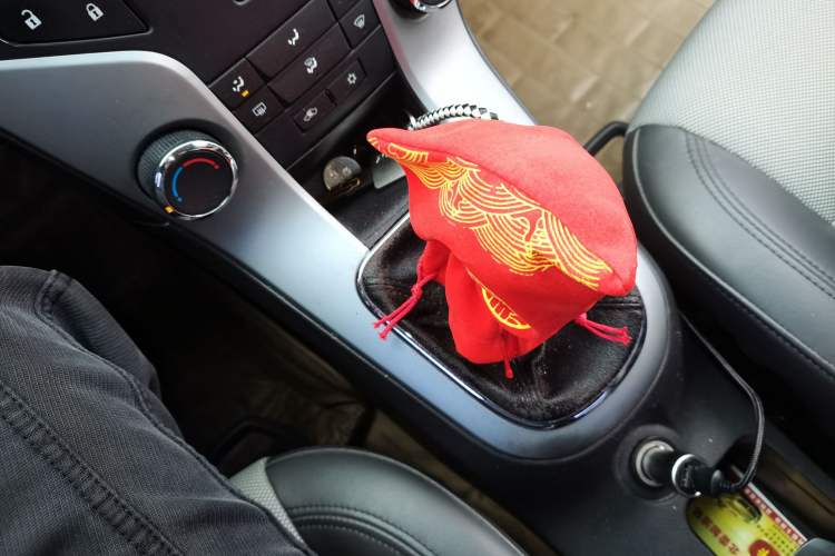 Used Chevrolet Cruze 2011 1.6L SE MT Transformers Edition