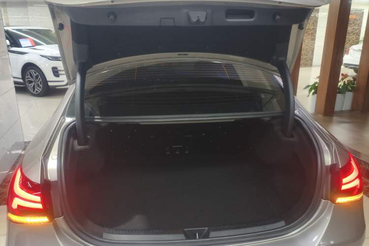 Used Mercedes-Benz A-Class 2021 A 200 L Sport Sedan Fashion Model