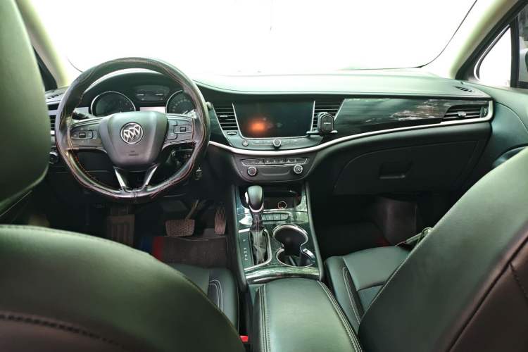 Used Buick Verano 2020 20T CVT Leading Edition Center Console