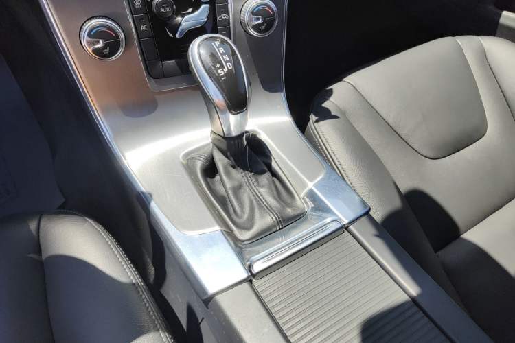 Used Volvo S60 2016 S60L T4 Zhiyuan Edition