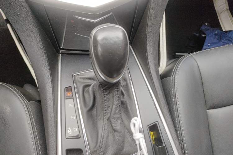 Used Cadillac SRX 2015 3.0L Comfort Version
