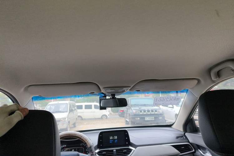 Used Baojun 510 2017 1.5L Manual Fashion Model
