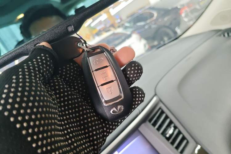 Used Infiniti QX60 2020 2.5 S/C Hybrid Two-Wheel-Drive Excellence Edition