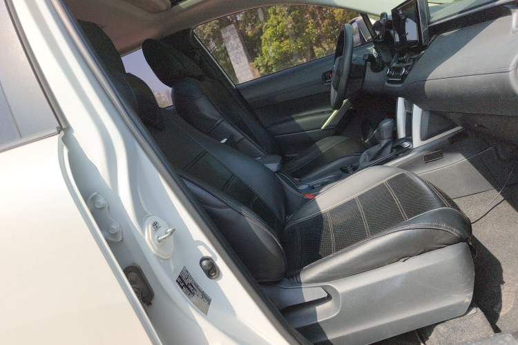 Used Toyota Corolla Cross 2022 2.0L Elite Edition Right Front Seat