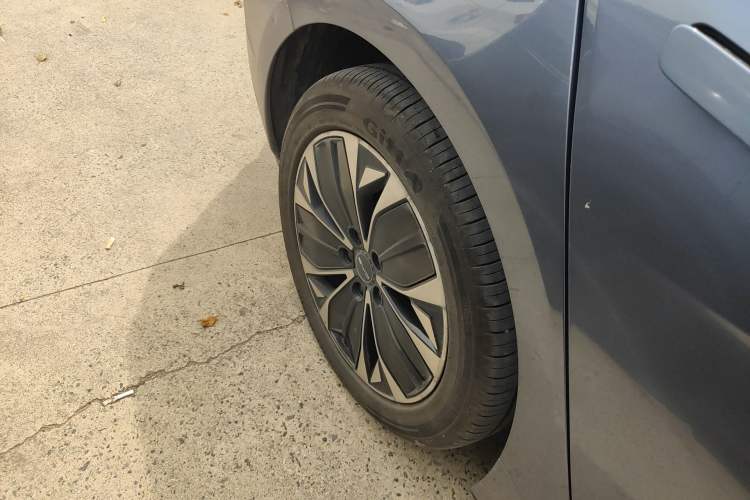 Used BYD Seal 2022 550 km Standard Range Rear-Wheel Drive Elite Version Exterior 5