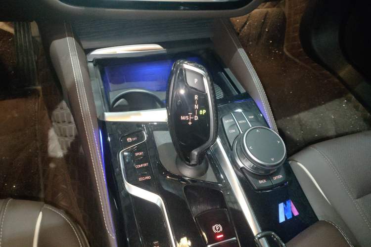 Used BMW 5 Series 2023 Restyled 530Li Leading Edition M Sport Package
