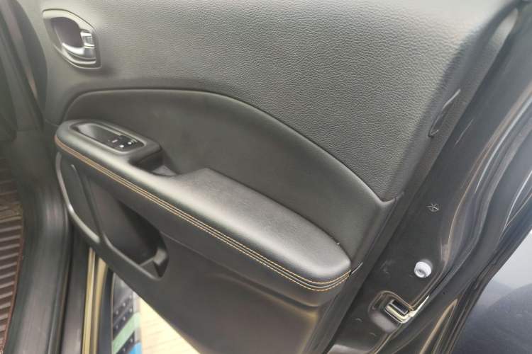 Used Jeep Compass 2019 220T Automatic Family Edition