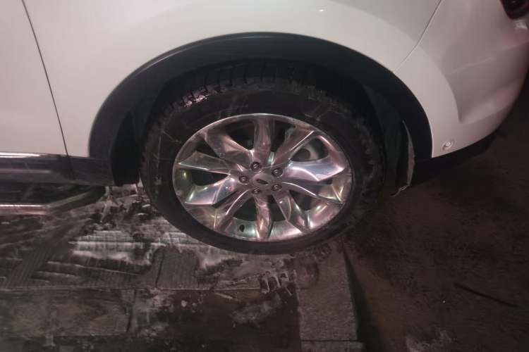 Used Ford Explorer 2013 3.5L Deluxe Model
