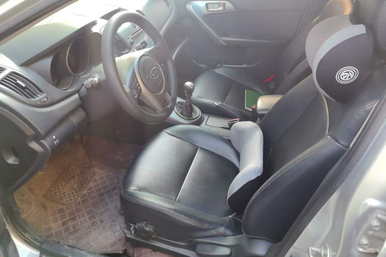 Used Kia Forte 2011 1.6L MT GLS