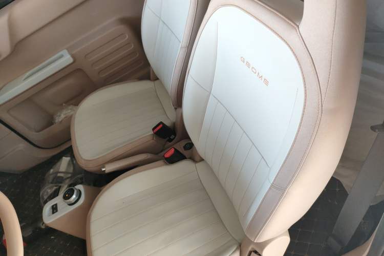 Used Geely Galaxy Panda 2024 Panda Mini 200km Endurance Bear