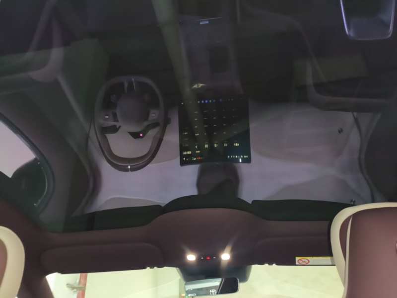 Used Xiaomi Auto YU7 2025 Ultra-Long Range All-Wheel Drive Pro Version — 17