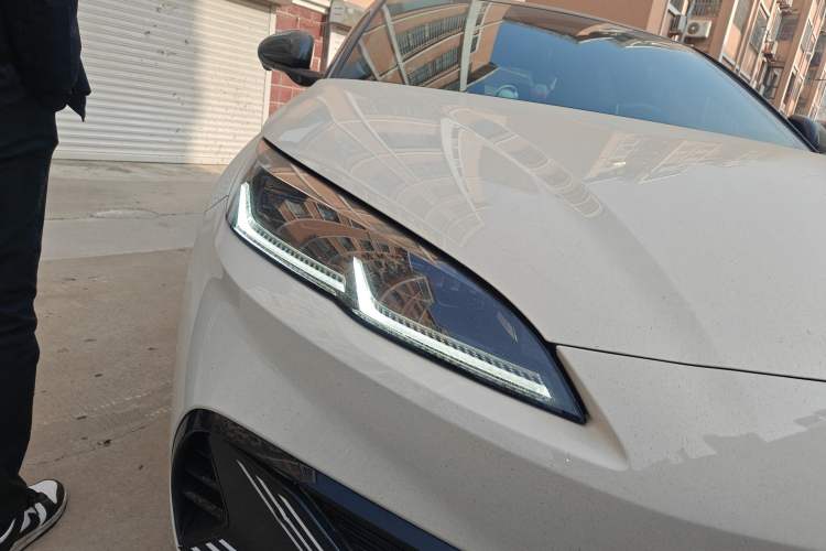 Used BYD Seal 06 New Energy 2025 DM-i Smart Drive 80KM Luxury Model Right Front Headlight