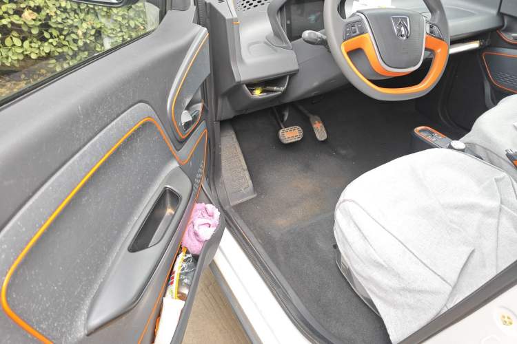 Used Baojun E100 2019 250KM Smart Drive Edition Driver Seat