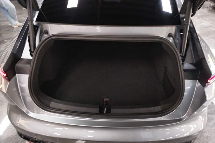 Used Nio ET5 2025 75 kWh
