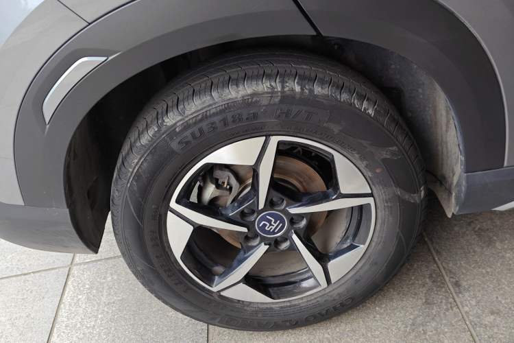Used BYD Yuan UP 2024 401KM Leading Edition Right Rear Wheel Hub