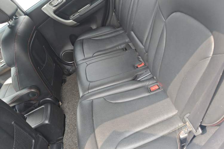 Used Haval H6 2015 Upgraded Model 1.5T Manual Two-Wheel Drive Elite Version