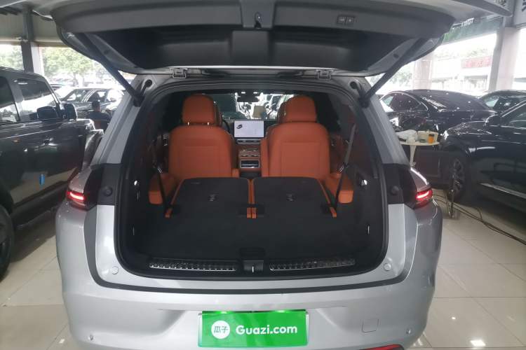 Used Li Auto L8 2023 Pro Model