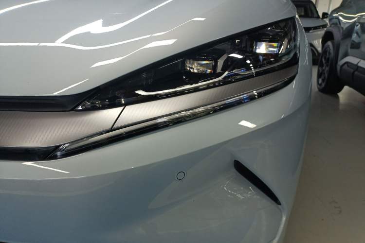 Used BYD Qin L 2025 EV 470KM Leading Edition
