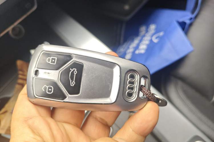 Used Audi A4L 2019 40 TFSI Fashion Edition China VI Emission Standard