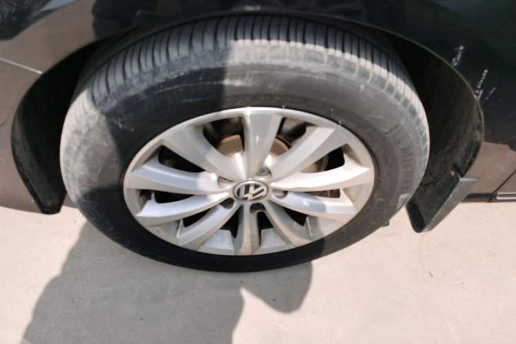 Used Volkswagen Magotan 2015 Facelift 1.8TSI Luxury Model