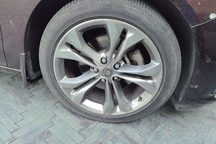 Used Buick LaCrosse 2019 28T Avenir