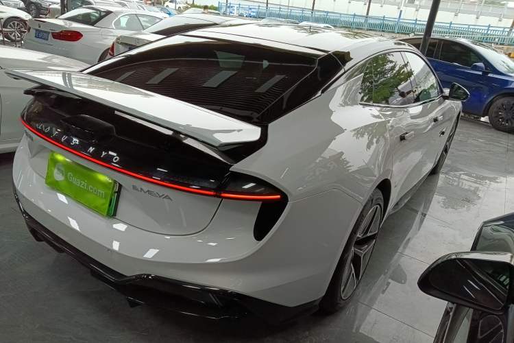 Used Lotus EMEYA 2024 EMEYA L+
