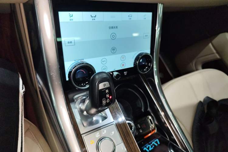 Used Land Rover Range Rover Sport 2014 3.0 V6 SC Gasoline Version HSE
