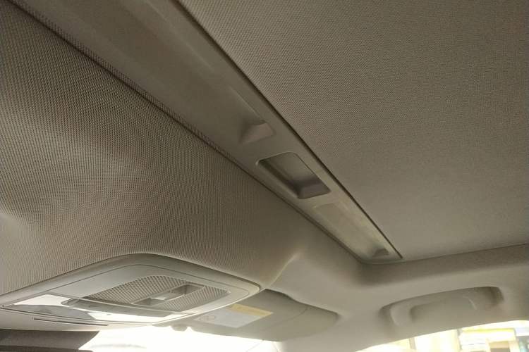 Used Roewe i6 MAX 2020 300TGI Automatic "Swell Cool Smart Drive" Edition