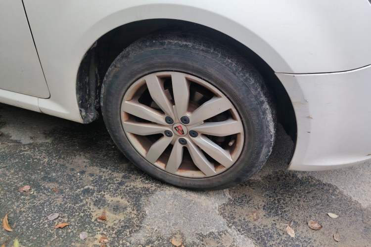 Used Roewe 350 2015 1.5L Automatic Luxury Sunroof Edition Right Front Wheel Hub