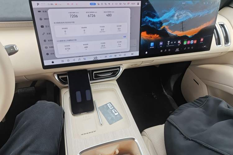 Used Deepal S09 2025 Four-Wheel Drive Ultra+ Custom Edition Audio And AC Panel