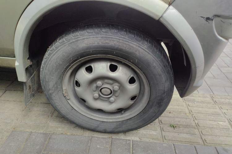 Used CHANGAN KAICHENG Star 2009 1.0L-SC6363B4-JL465Q Right Front Wheel Hub