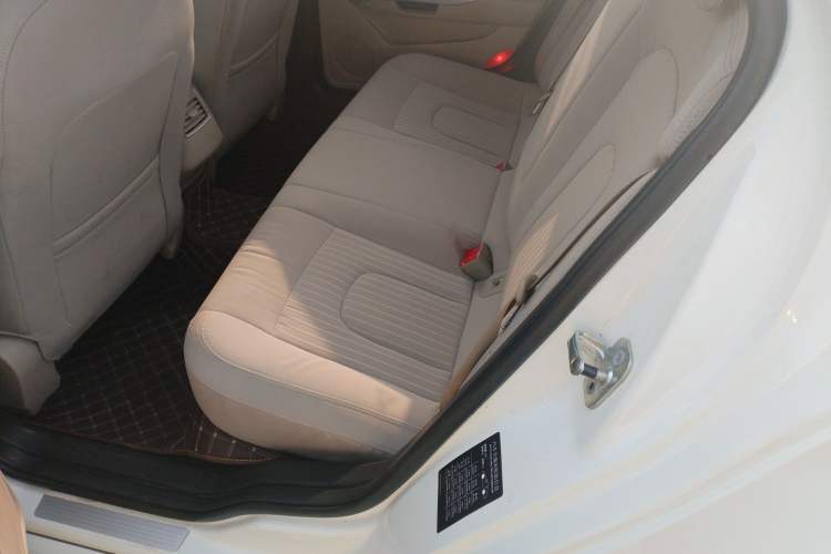 Used BAIC Senova D70 2013 2.0T Comfort Edition Left Rear Seat