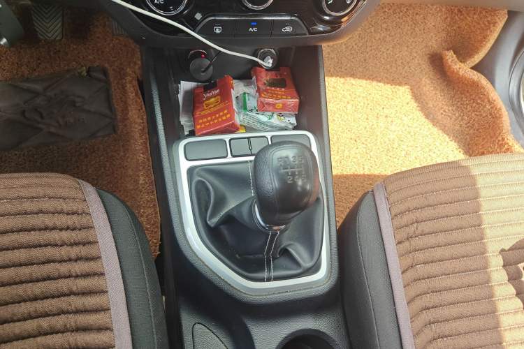 Used Hyundai ix25 2017 1.6L Manual Fashion Model