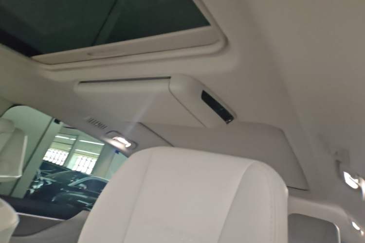 Used Buick GL8 New Energy 2024 Lu Zun Deluxe Edition 7-Seater