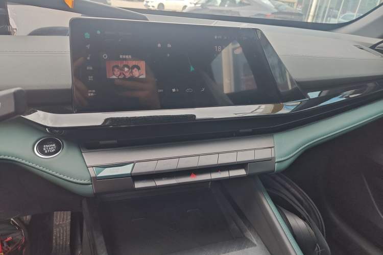 Used CHANGAN NEVO A06 2023 Supreme Model Audio And AC Panel