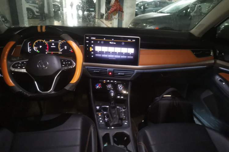 Used Volkswagen Bora 2023 200TSI DSG YueXing PRO Edition Center Console