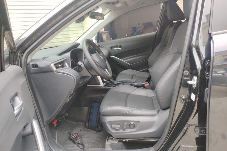 Used Toyota FRONTLANDER 2023 2.0L Smart Electric Hybrid Dual-Engine Luxury Edition