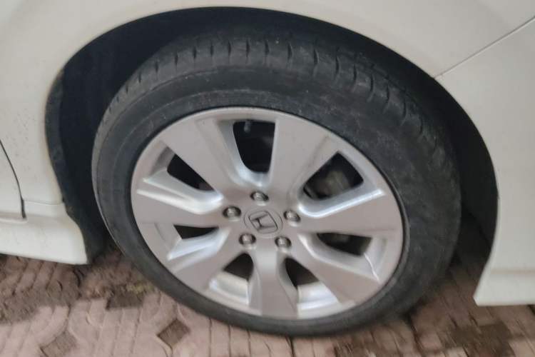 Used Honda Jade 2014 1.8L Automatic Comfort Elite Version 5 Seats
