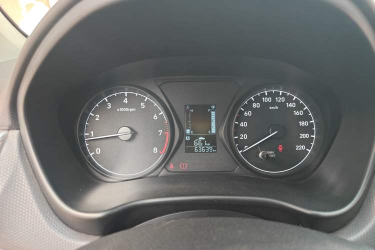 Used Hyundai Verna (older generation) 2017 1.4L Manual Refreshed Version China VI Standard
