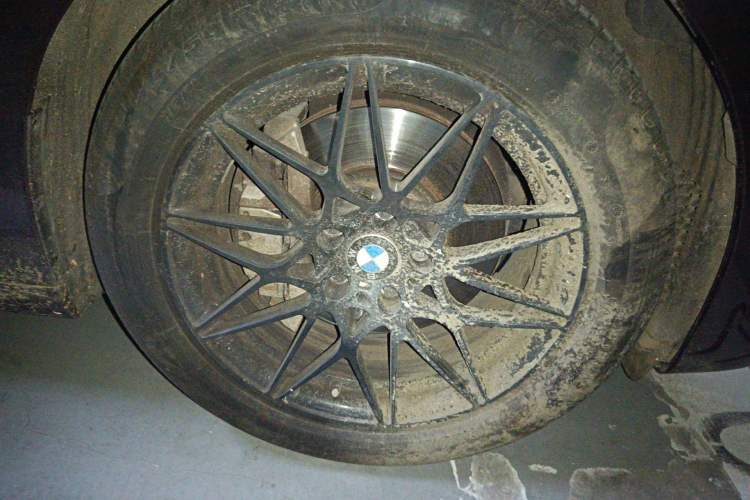 Used BMW 5 Series GT 2014 528i Leading Model Right Front Wheel Hub