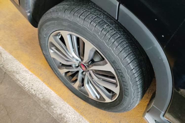 Used Roewe RX8 2018 30T Smart Connectivity All-Wheel Drive Supreme Edition