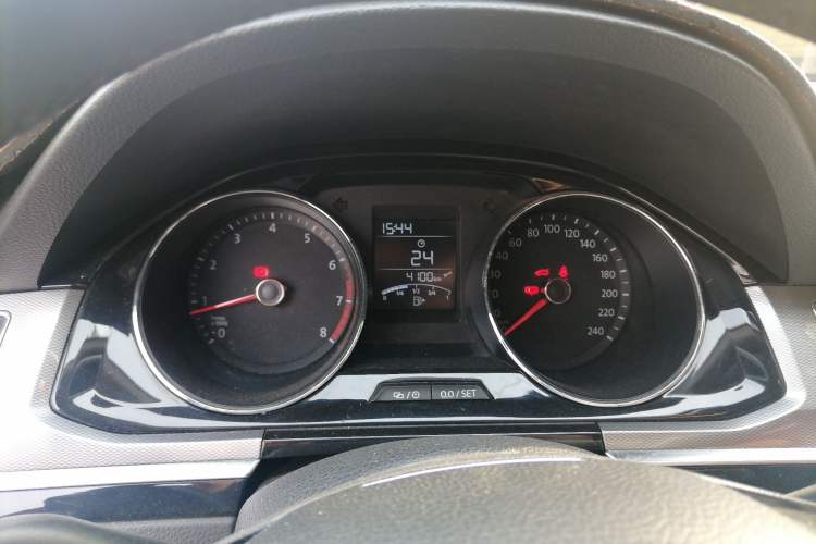 Used Volkswagen Bora 2016 1.6L Manual Comfort Model Instrument Cluster