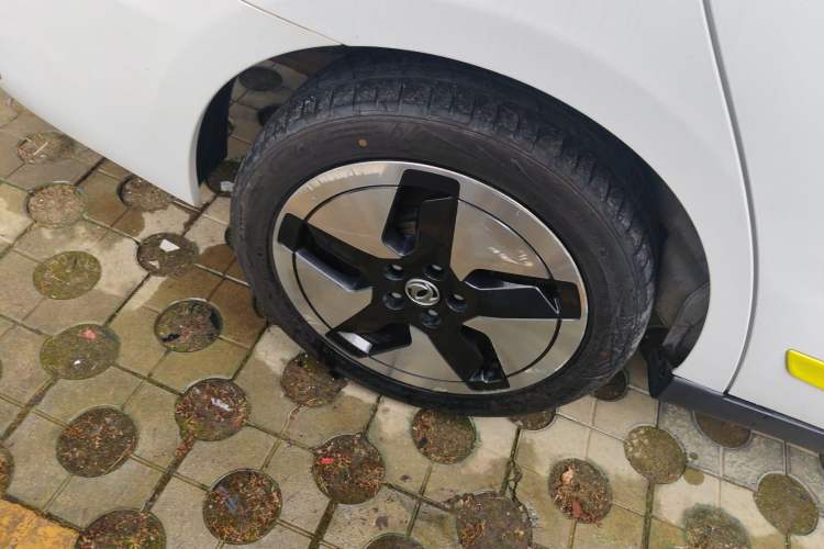 Used Dongfeng Aeolus E70 2023 Revised PRO Smart Drive Version
