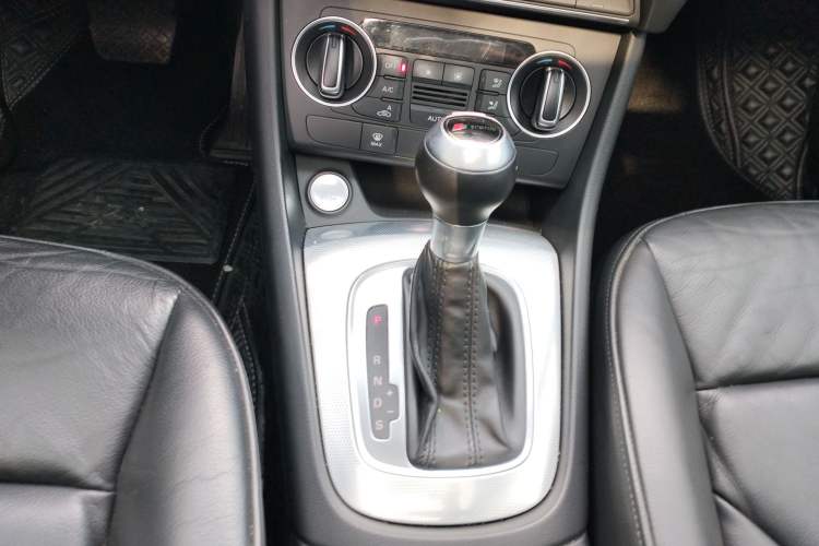 Used Audi Q3 2016 35 TFSI quattro all-wheel-drive style model
