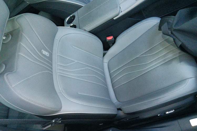 Used Geely Galaxy E8 2024 550 km Range Rear-Drive MAX