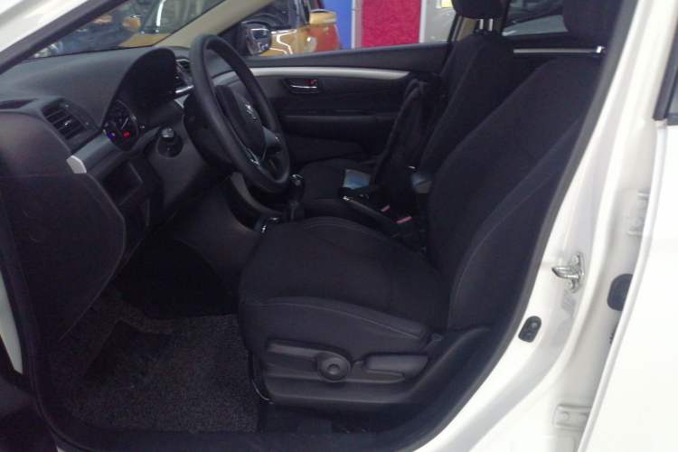 Used Suzuki Alivio 2015 1.6L Manual Comfort Model Left Front Seat