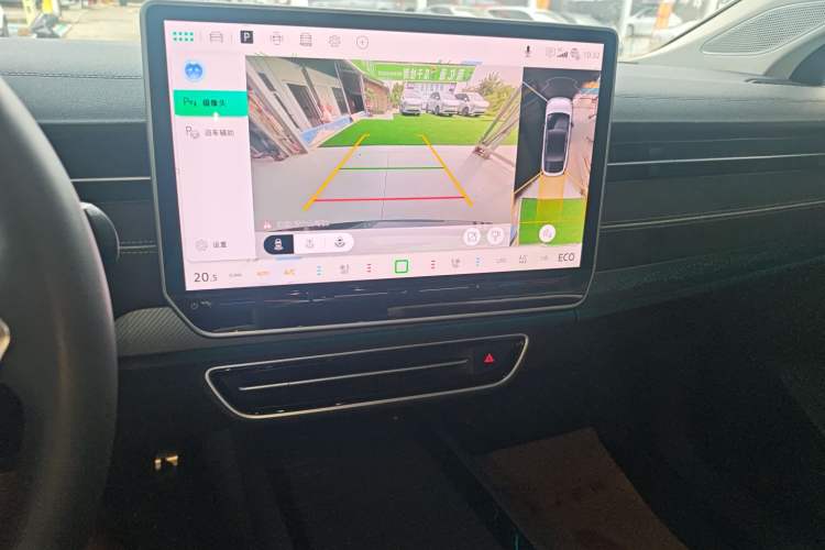 Used Volkswagen ID.7 VIZZION 2024 PRO Model Audio And AC Panel