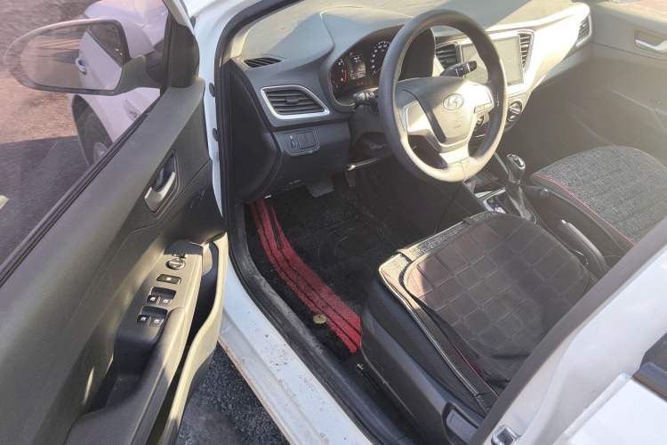 Used Hyundai Verna (new generation) 2016 1.4L Automatic Cool Edition GLS