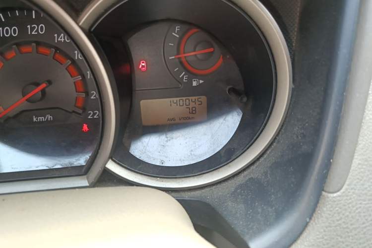 Used Nissan Sylphy 2012 Classic 1.6XE Manual Comfort Edition Odometer Close Up